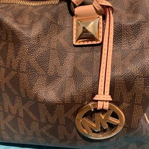 Authentic Michael Kors Grayson handbag